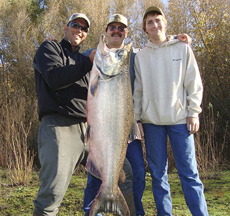 Sac River Salmon Fishing Report